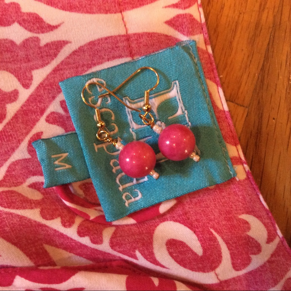 Escapada Sheath Dress with custom made earrings! - Picture 4 of 13